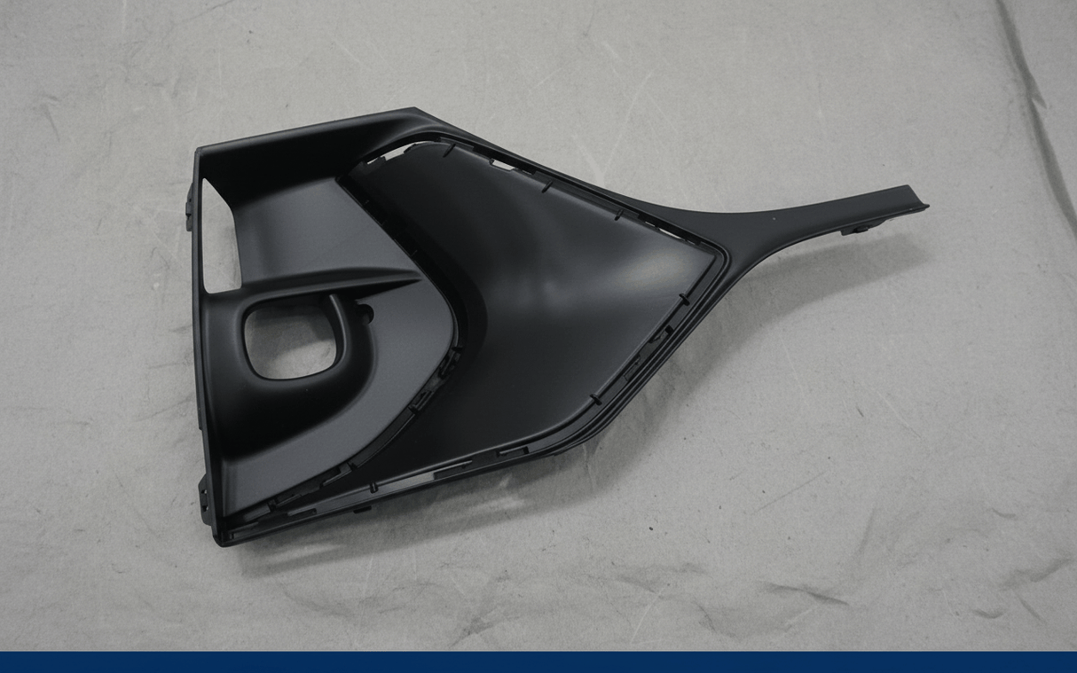 42740453 20-23 Buick Encore GX Front Passenger Fog Lamp Bezel Sport Touring OEM