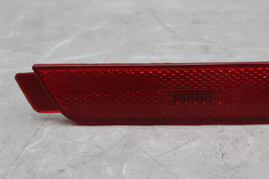 2010-2015 Chevrolet Camaro Passenger Side Rear Marker Lamp OEM