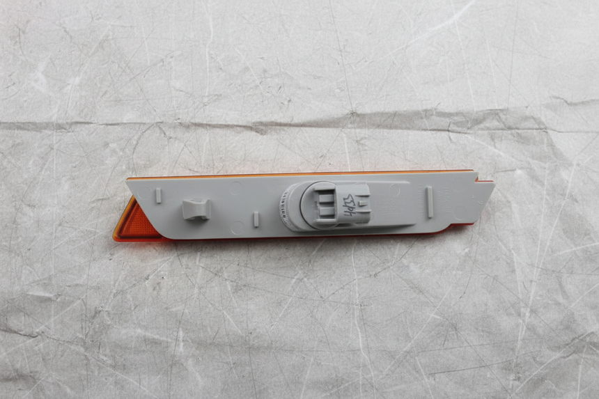 2010-2015 Chevrolet Camaro Passenger Side Rear Marker Lamp OEM