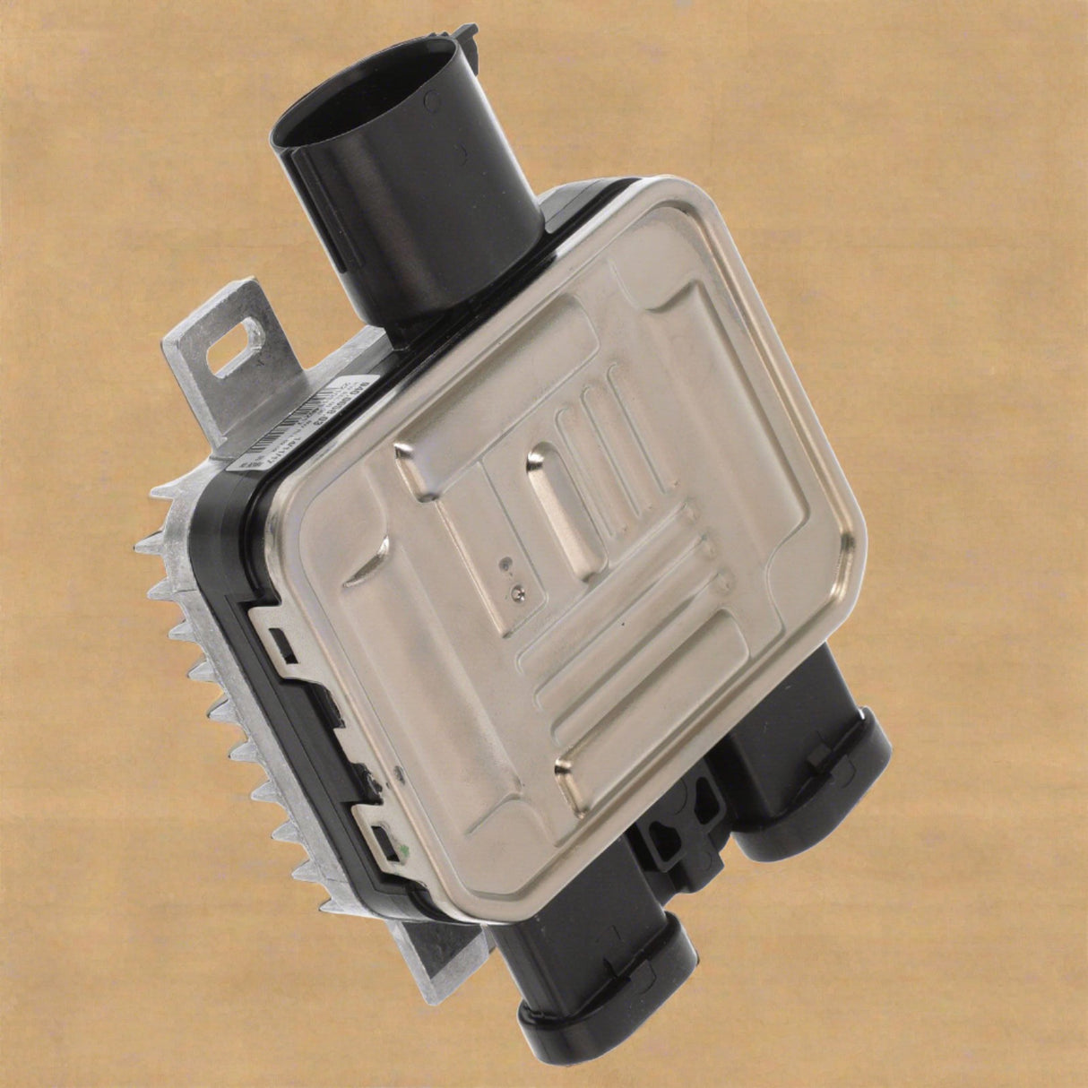 7T4Z-8B658-B 2011-2015 Edge or MKX Engine Cooling Fan Module Relay For Trailer Package Equipped Only