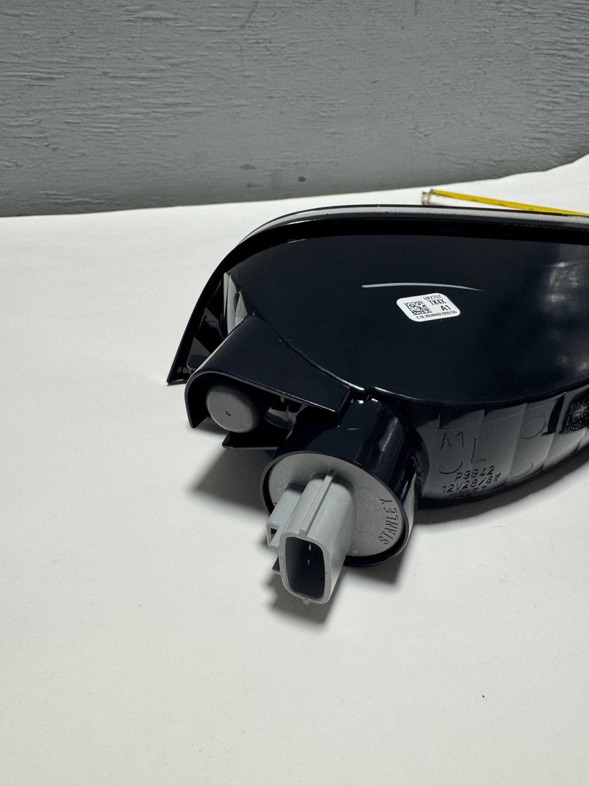 2012-2014 Acura TL Front Turn Signal Lamp Light Driver Side Genuine OEM
