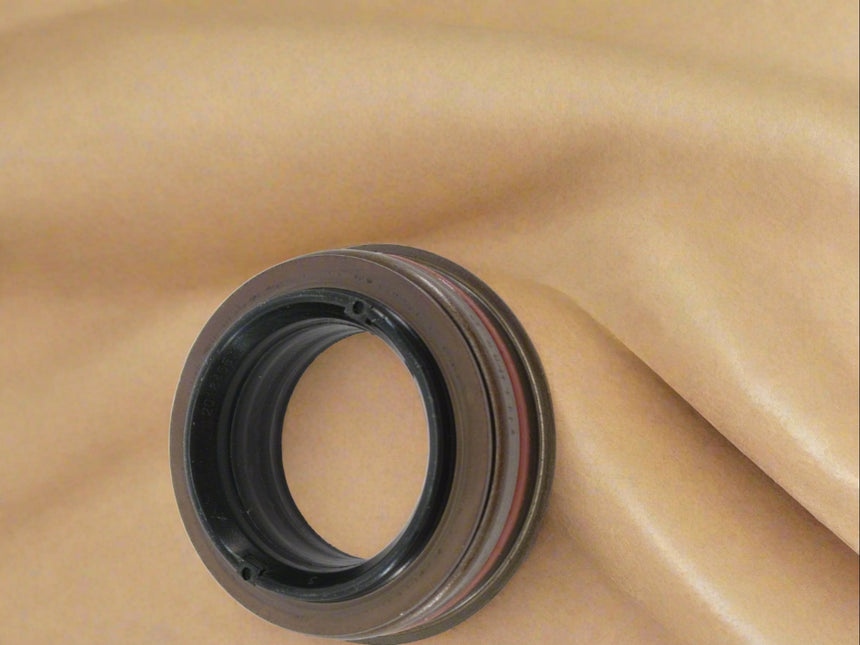 2013-2018 Jeep Wrangler JK 4X4 Front Axle Shaft Seal For Heavy Duty Axles