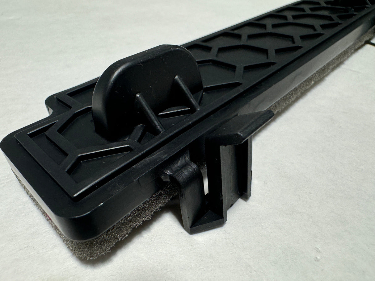 97129-B2000 2014-2019 Kia Soul Cabin Air Filter Cover Door OEM