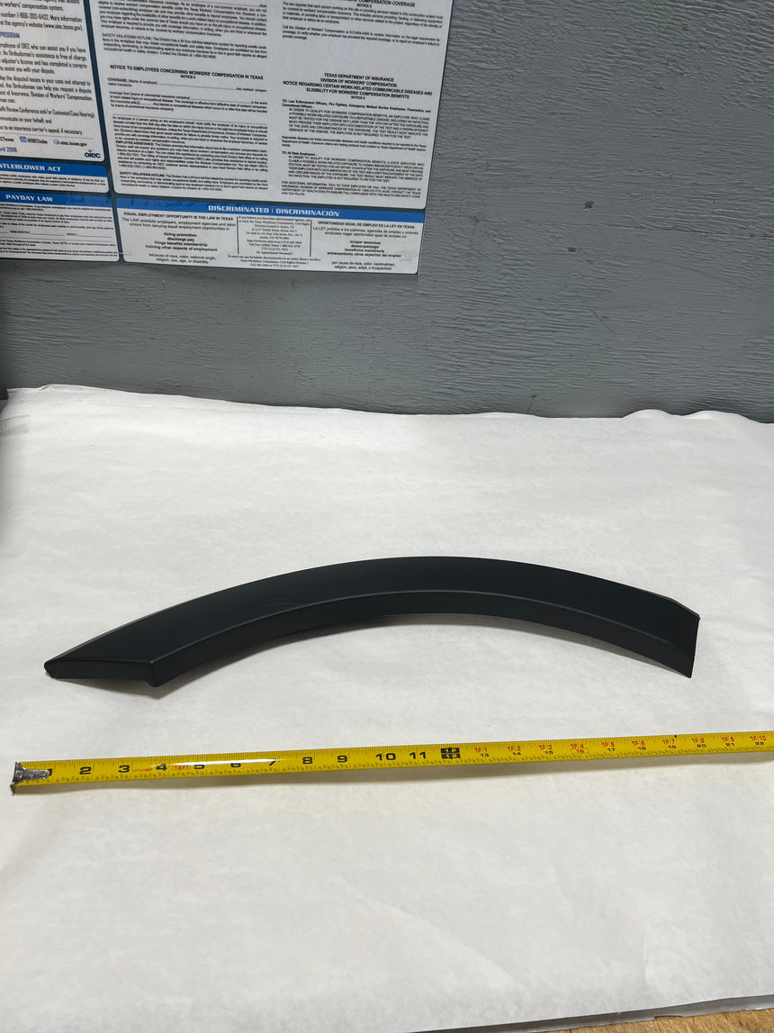 2015-2019 Ford Transit 150 250 Driver Front Wheel Opening Molding Genuine New