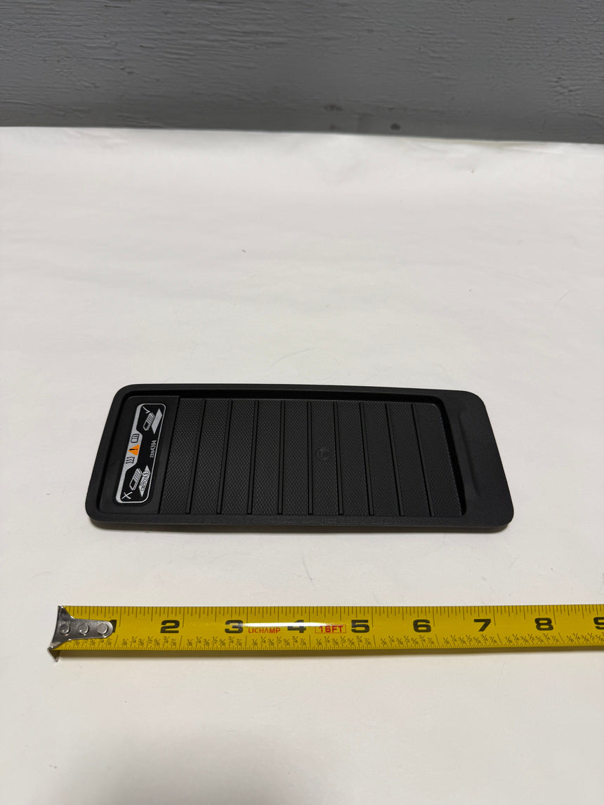 2015-2020 Tahoe Yukon Suburban Front Floor Console Liner Tray OEM