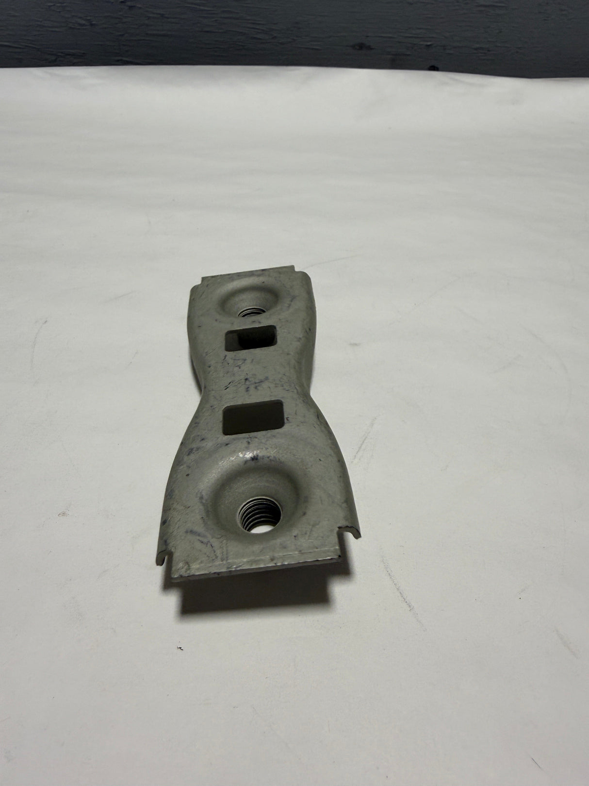 FL3Z-9943488-A 2015-2023 Ford F-150 Outer Tailgate Hinge Bracket Anchor Plate Fits Either Side