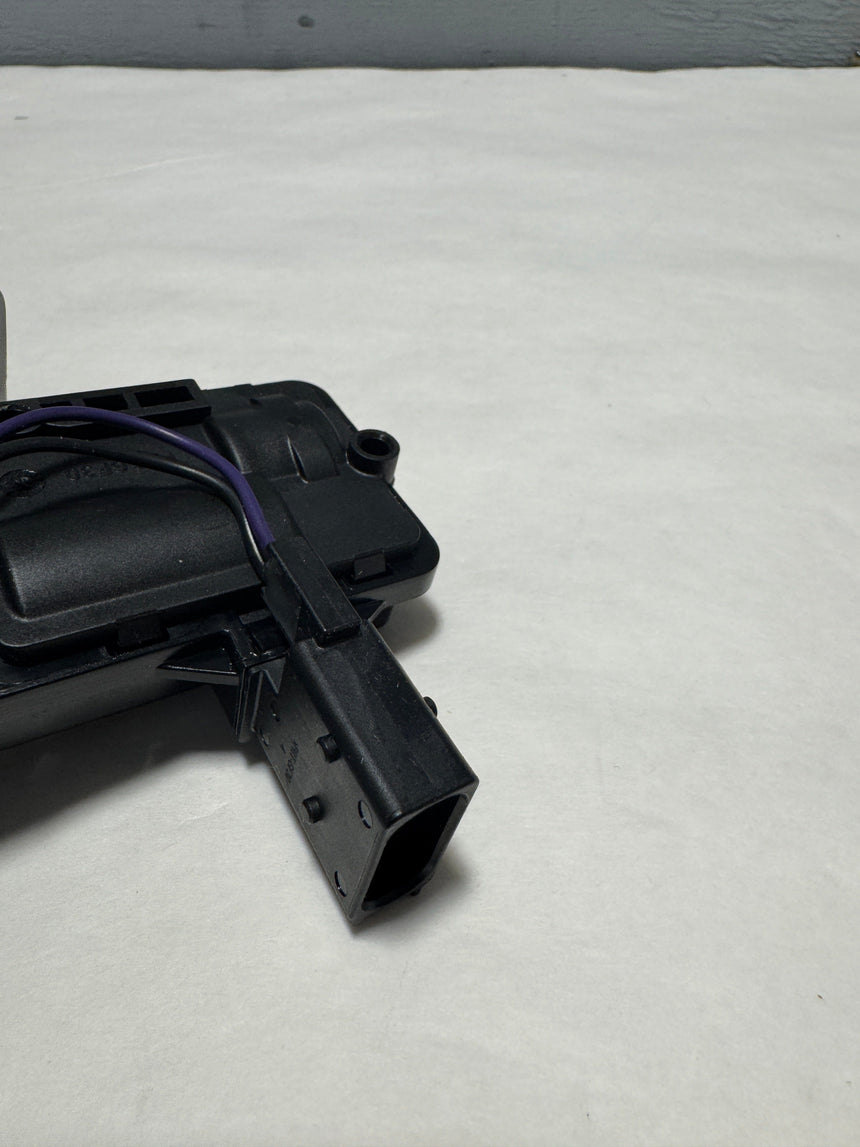 2015-2024 Tahoe Yukon Escalade Tail Gate Window Latch Actuator Genuine OEM