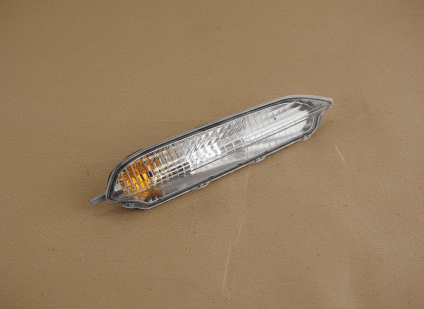 2016-2018 Honda Pilot OEM Genuine Passenger Side Front Turn Signal W/o Parking Light