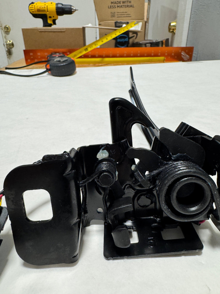 2017-2018 Buick Encore Hood Primary and Secondary Latch OEM