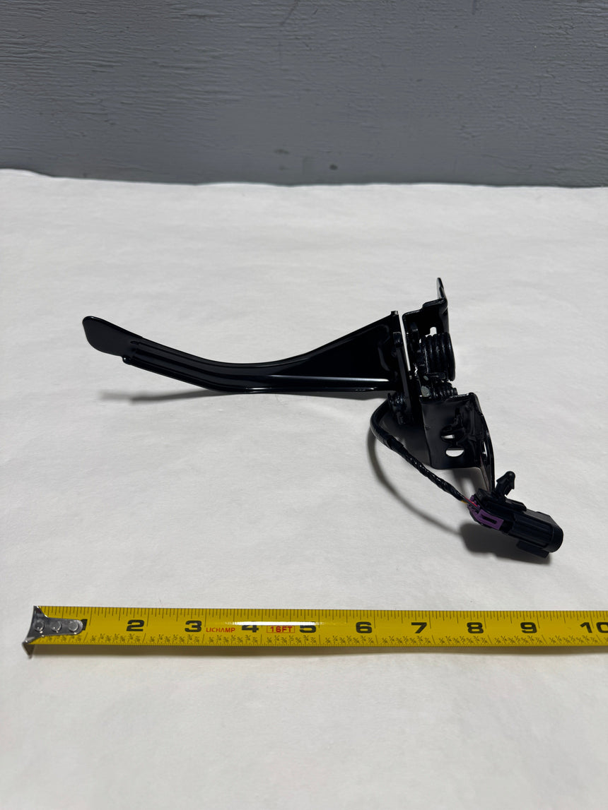 2017-2018 Buick Encore Hood Primary and Secondary Latch OEM