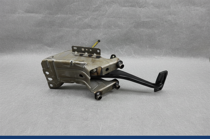 2017-2019 Ford F-250 F-350 F-450 Super Duty Brake Pedal Genuine OEM