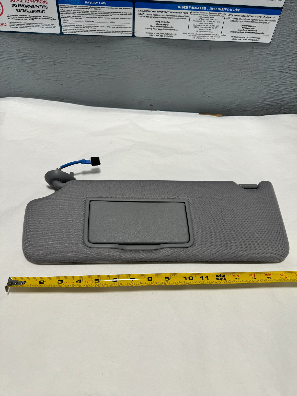 83280-TG7-A12ZB 2017-2021 Pilot or Ridgeline Driver Side Sun Visor Light Gray Lighted Mirror