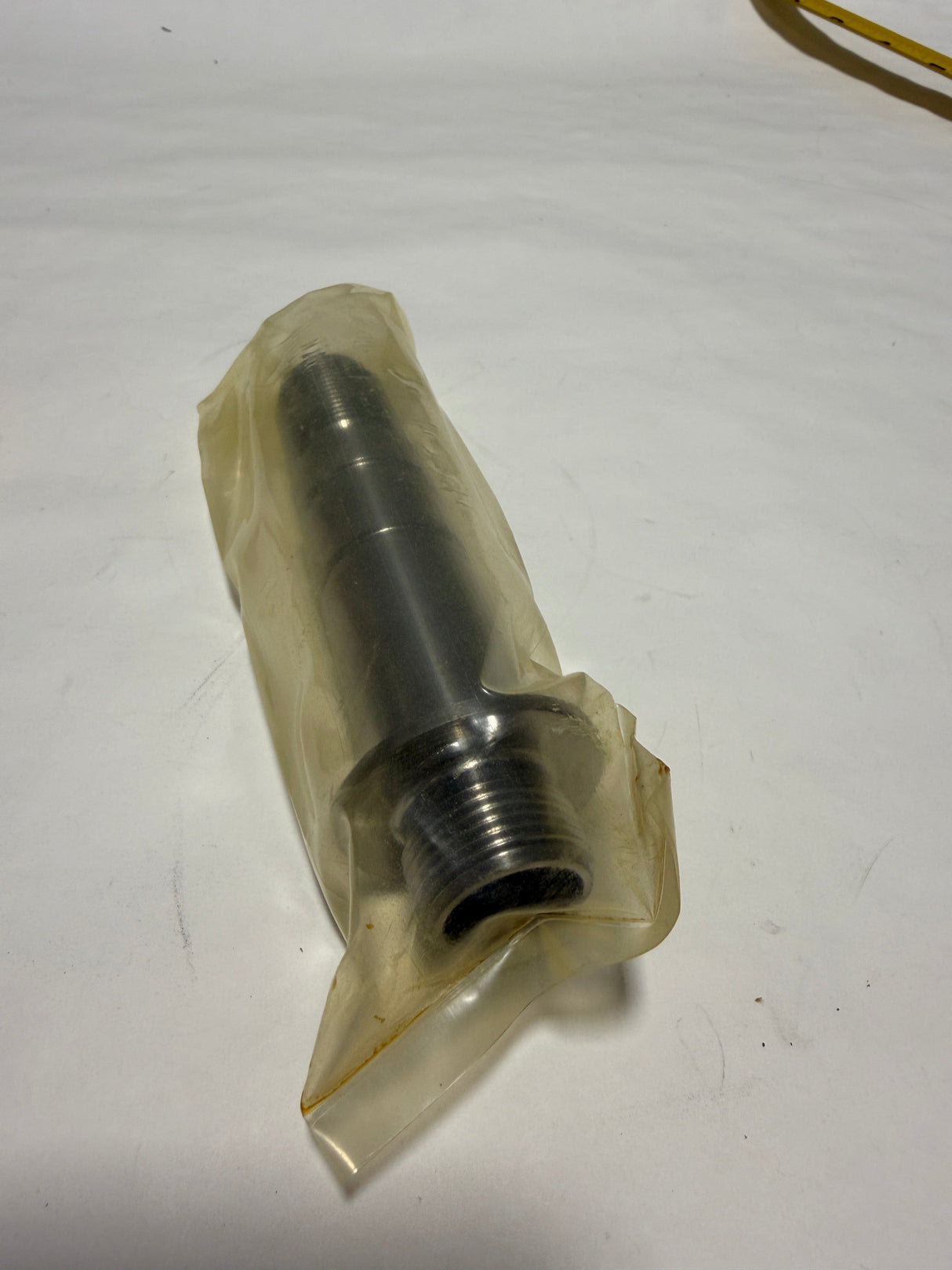 HC3Z-6A642-B 2017-2022 F-250 F-350 6.2 Gas Engine Oil Cooler OEM