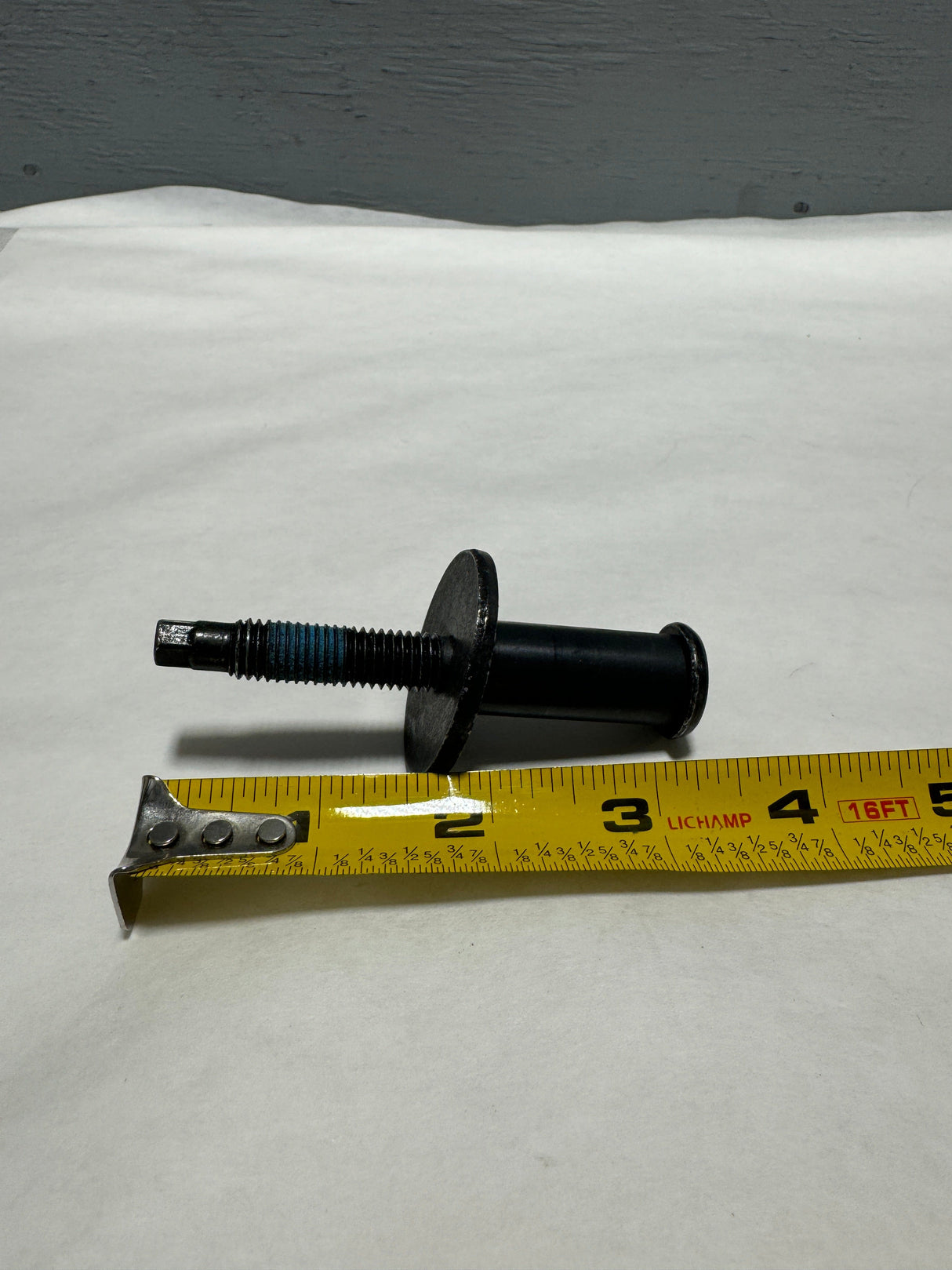 HC3Z-99404A42-A 2017-2022 F-250 F-350 Tailgate Upper Striker Plate Bolt Fits either Side