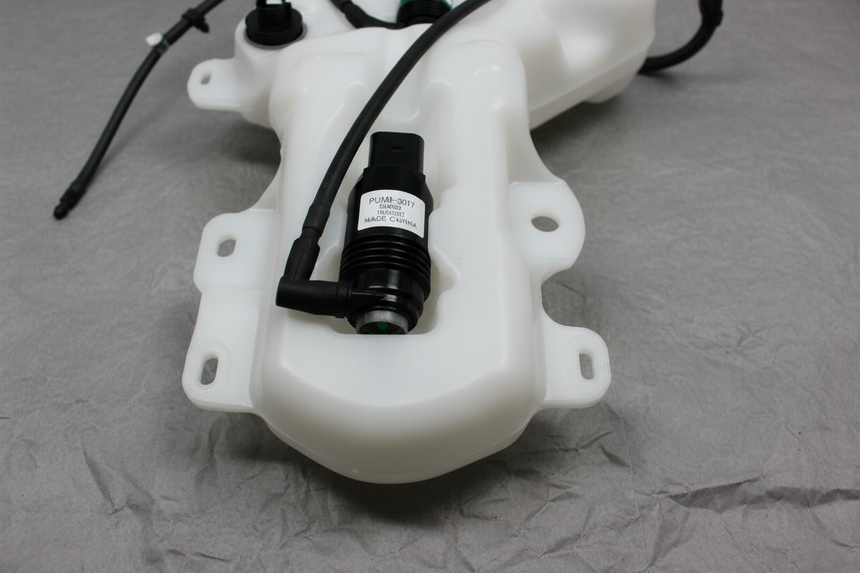 2017 Cadillac XT5 Front Windshield Washer Fluid Reservoir Tank OEM
