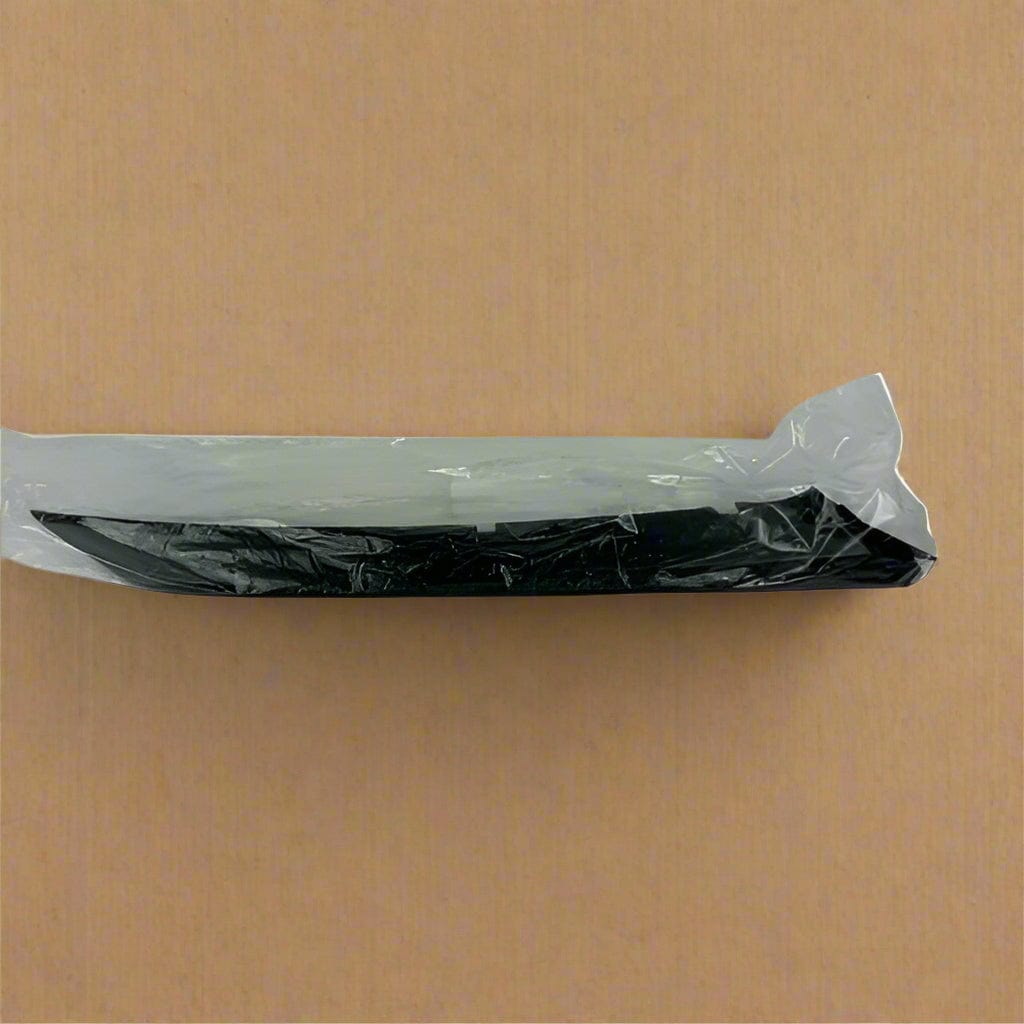 52712-06100 2018-2024 Toyota Camry SE or XSE Front Passenger Side Upper Bumper Molding OEM