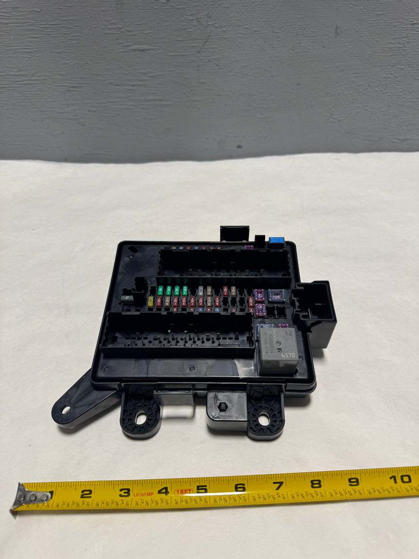 2018 Camaro Rear Body Fuse Box Junction Block 7108 On Your Box