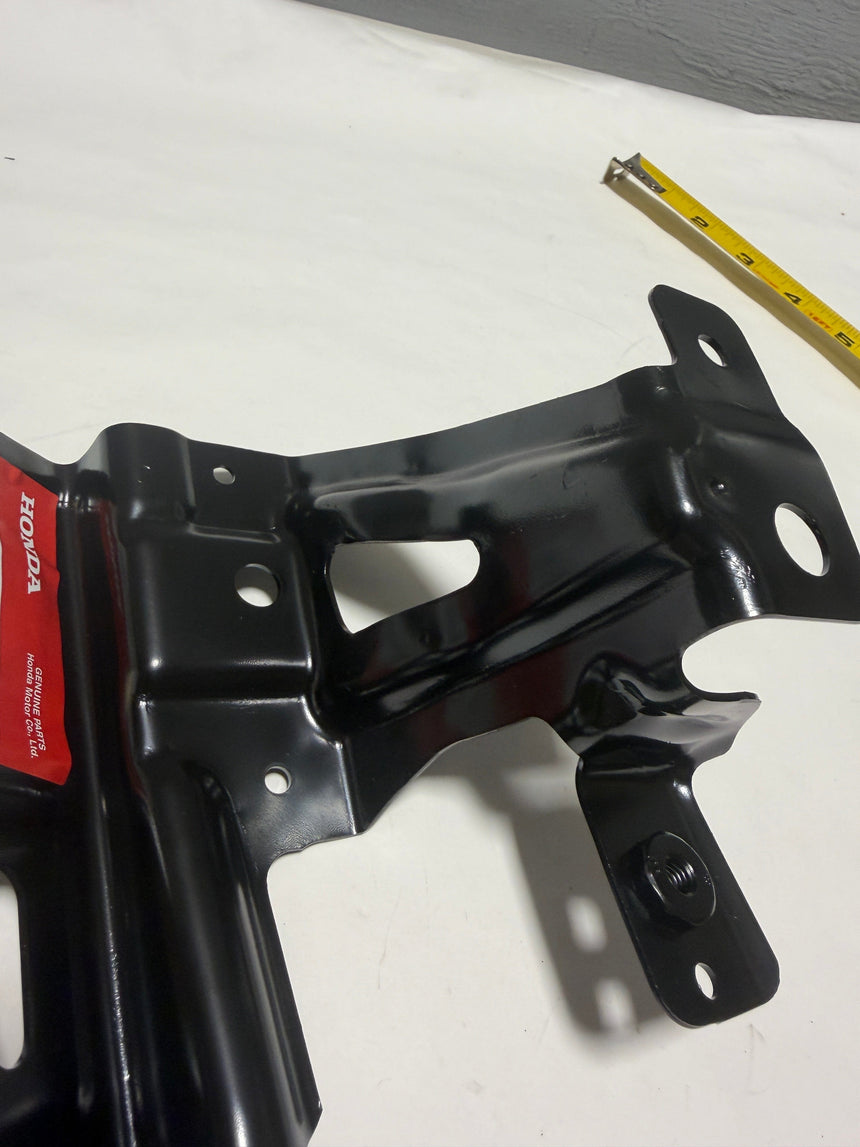 2019-2022 Honda Pilot Driver Side Front Fender Bracket Genuine OEM