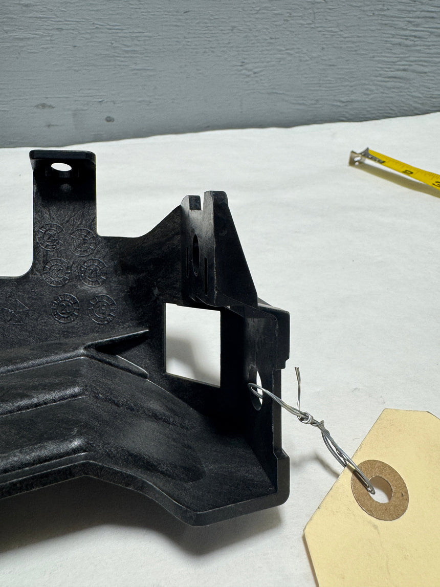 2019-2022 Jeep Cherokee Front Bumper Cover Support Bracket Passenger Side OEM