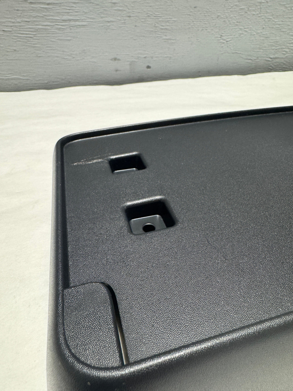 68288477AA 2019-2022 Jeep Cherokee Trailhawk Front License Plate Bracket OEM