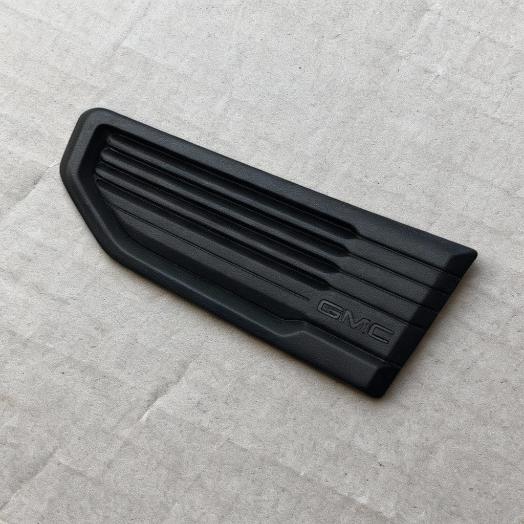 84431305 2019-2025 GMC Sierra 1500 Passenger Side Front Fender Vent Emblem OEM