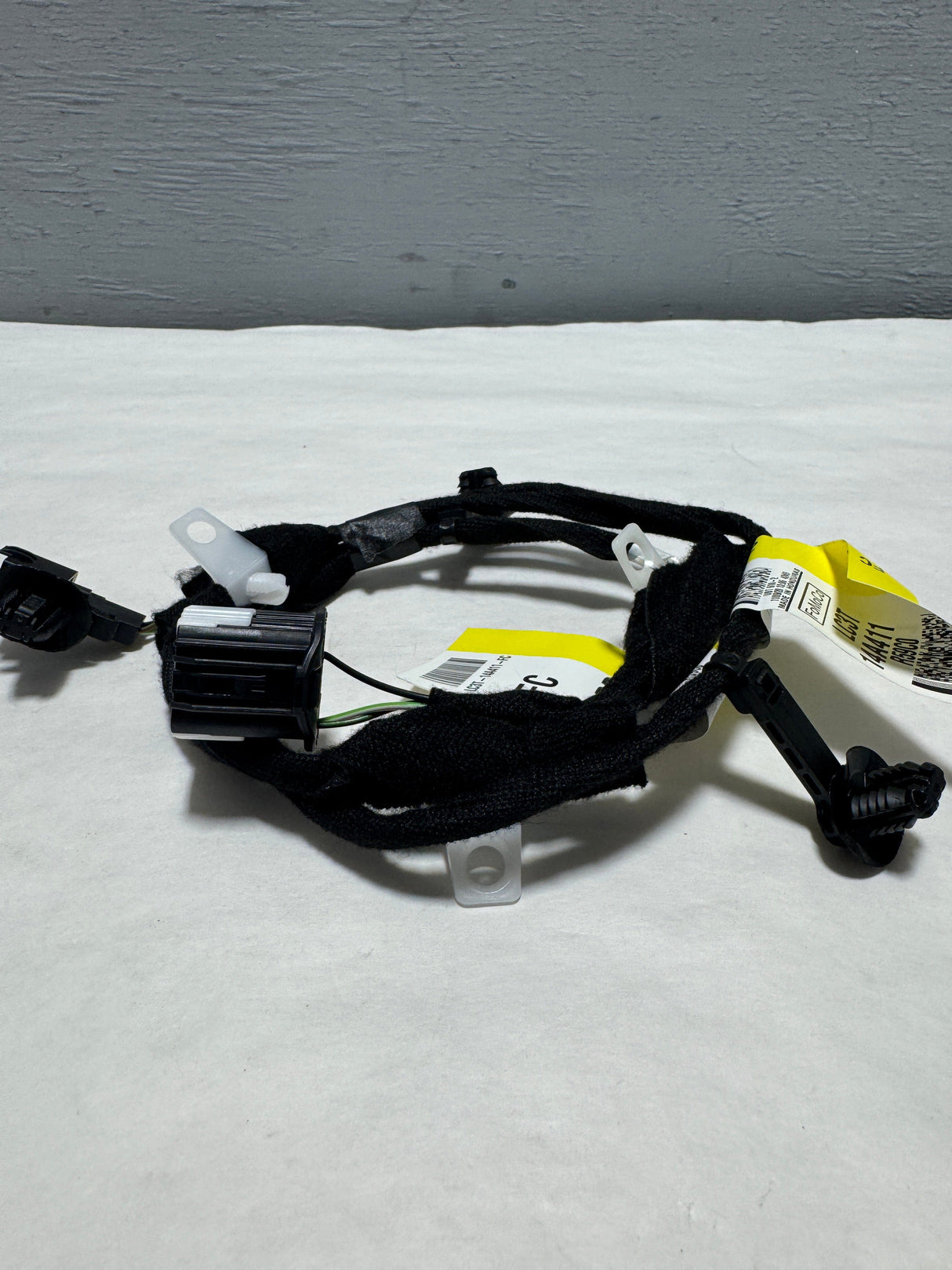 LC3Z-14A411-E 2020-2022 Ford F-250 F-350 Crew Cab Upper Rear Cab Camera Wire Harness