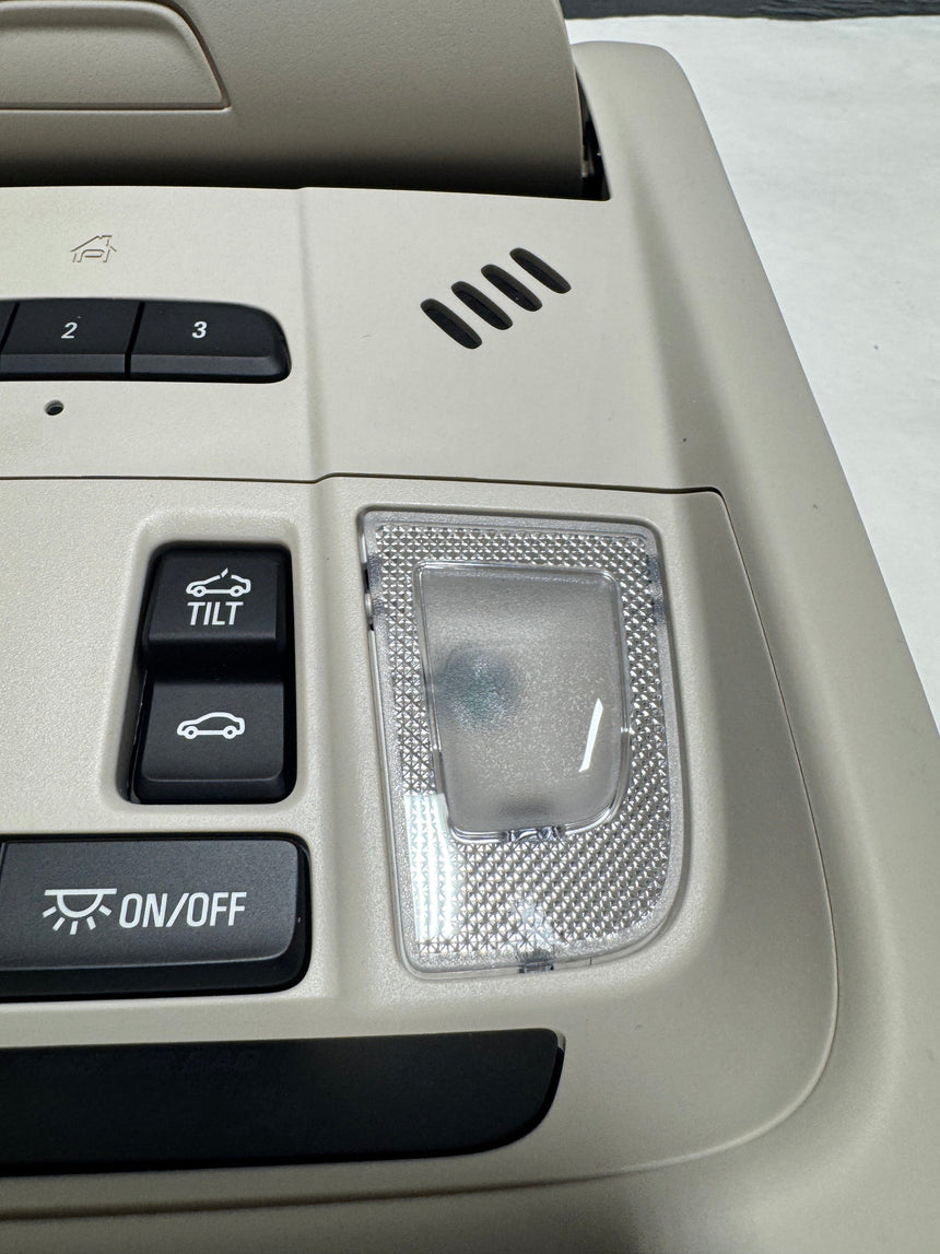 2020-2023 GMC Acadia Beige Overhead Console For Sunroof Equipped OEM