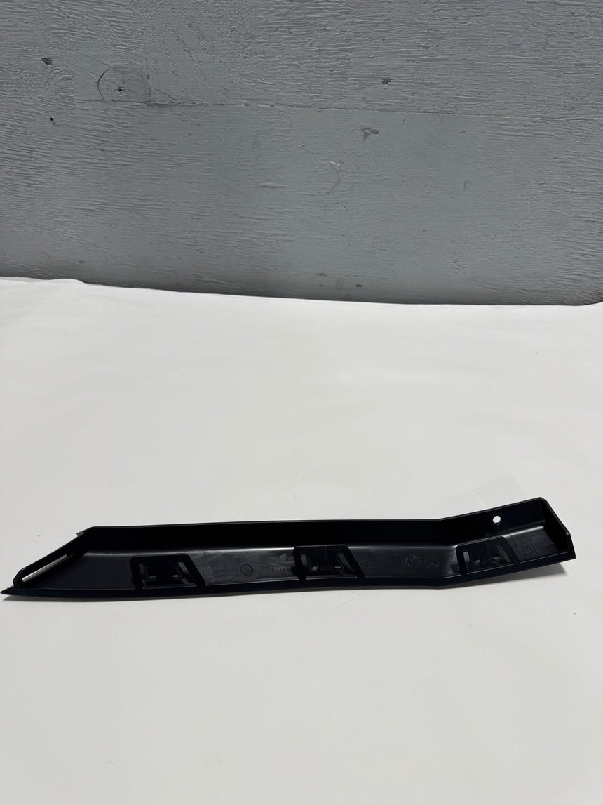 2020-2023 GMC Acadia Denali Passenger Side Rear Bumper Lower End Molding