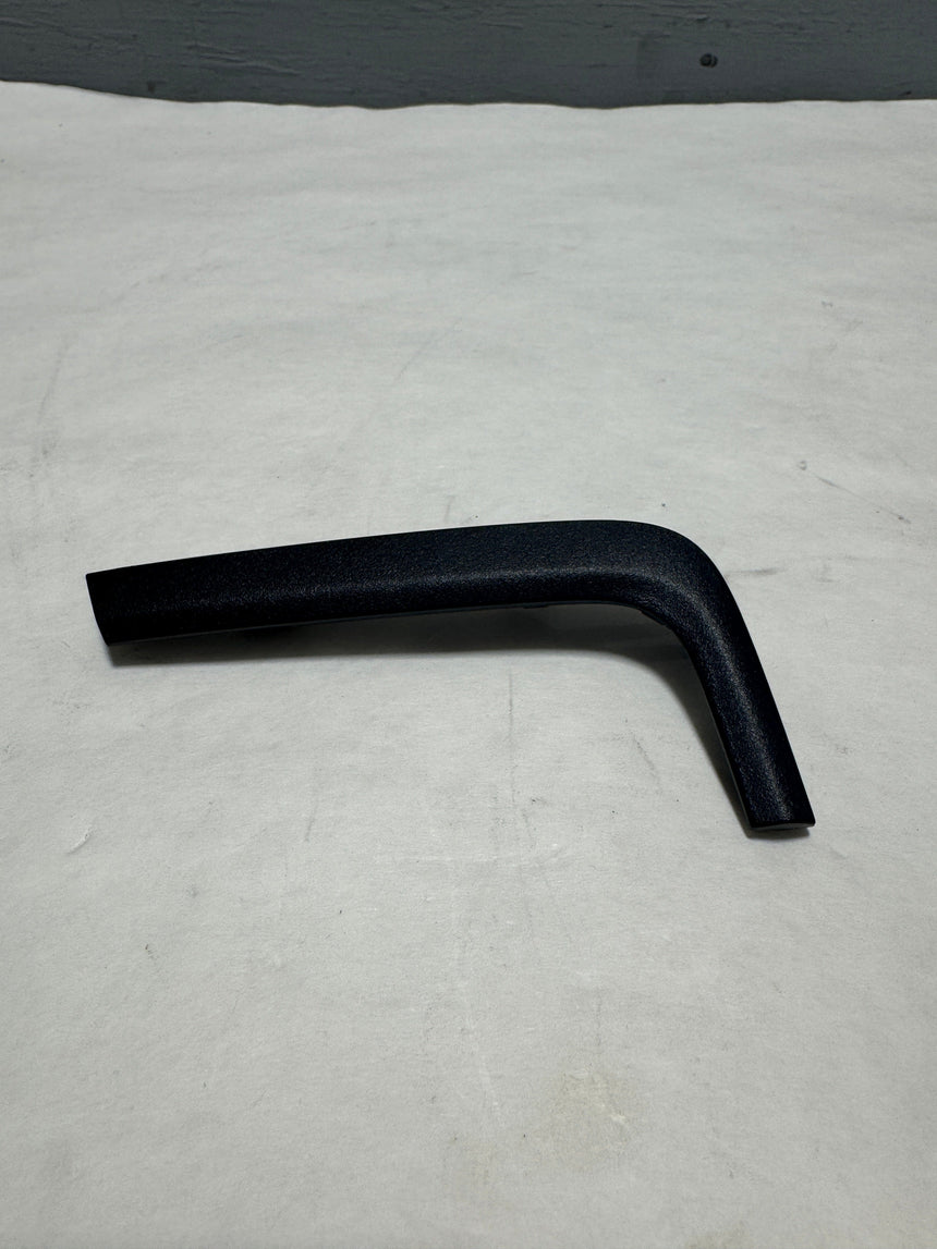 2020-2023 Silverado Sierra Black Passenger Side Roof Console Lamp Side Trim Plate OEM
