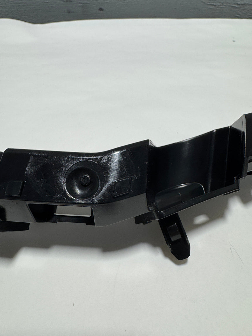 2020-2024 Silverado 2500 3500 Drivers Side Front Bumper Guide For Non LED Headlights Only