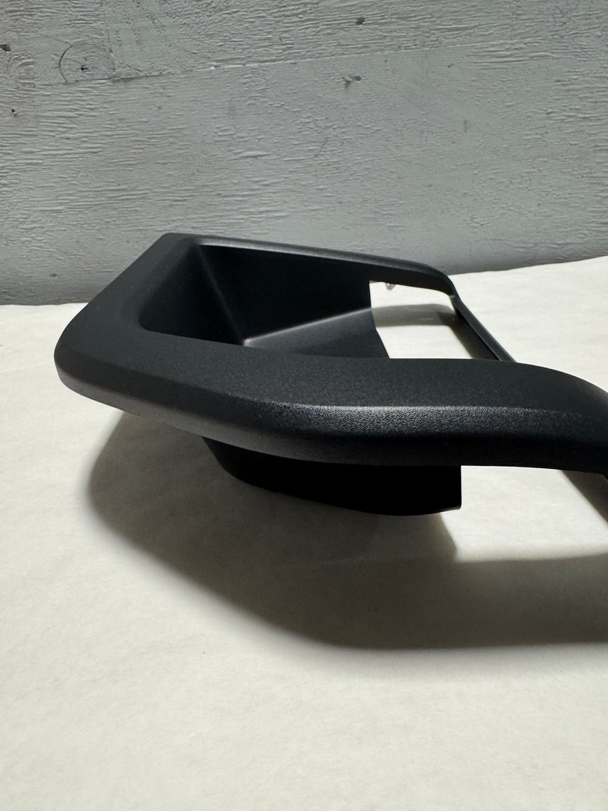 2020-2025 Sierra Silverado 2500 3500 Passenger Side Front Bed Step Trim Bezel For 6.9. or 8 Ft Bed
