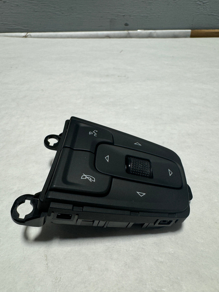 2021-2022 Tahoe or Suburban Steering Wheel Radio Control Switches (Right) OEM