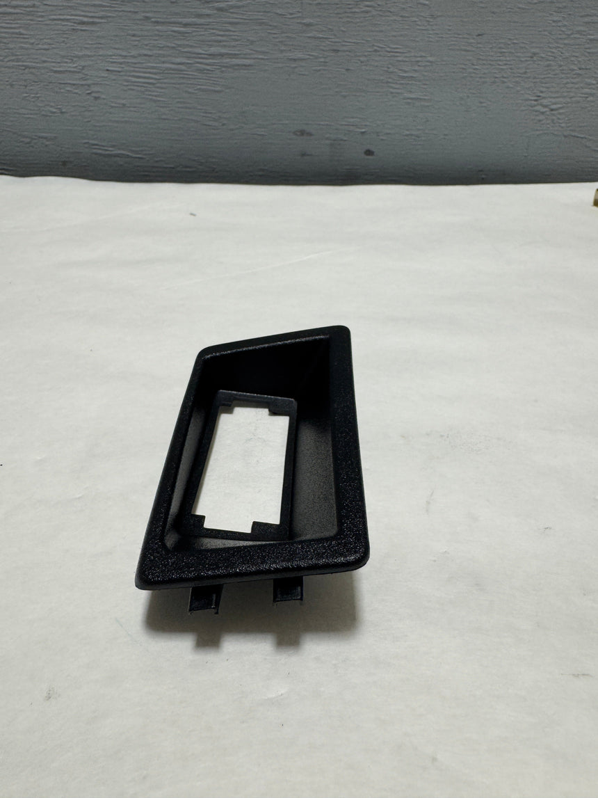 2021-2024 Ford Bronco Sport Driver Side License Plate Lamp Bezel Genuine OEM