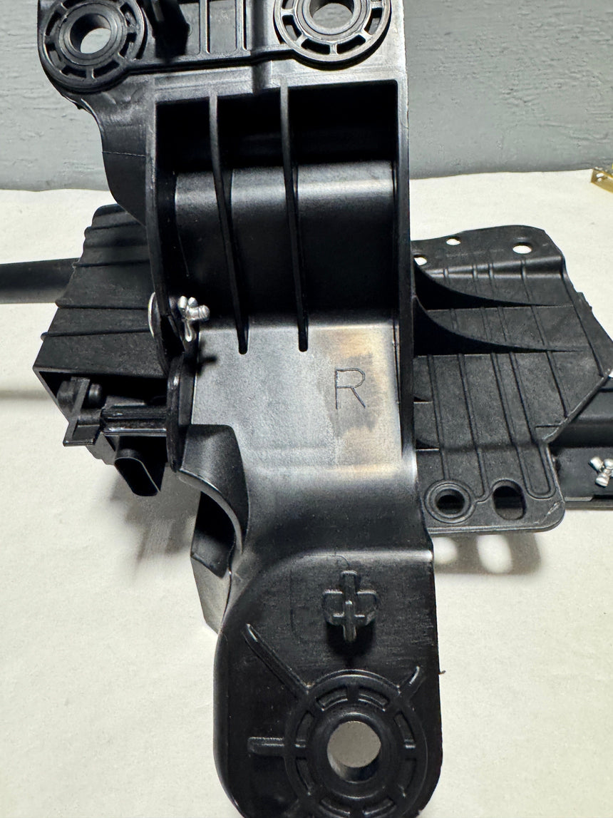 2021-2024 Ford F-150 RH Passenger Side Air Dam AAD Motor Spring Actuator OEM