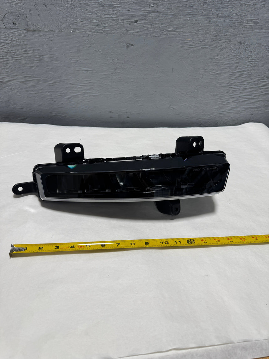 2022-2024 Jeep Wagoneer Front Passenger Fog Lamp Genuine OEM