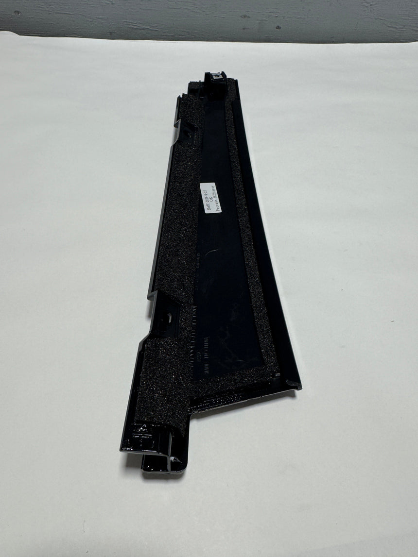 2022-2025 GMC Sierra Black Driver Side Windshield Pillar Trim Molding With Grab Handle