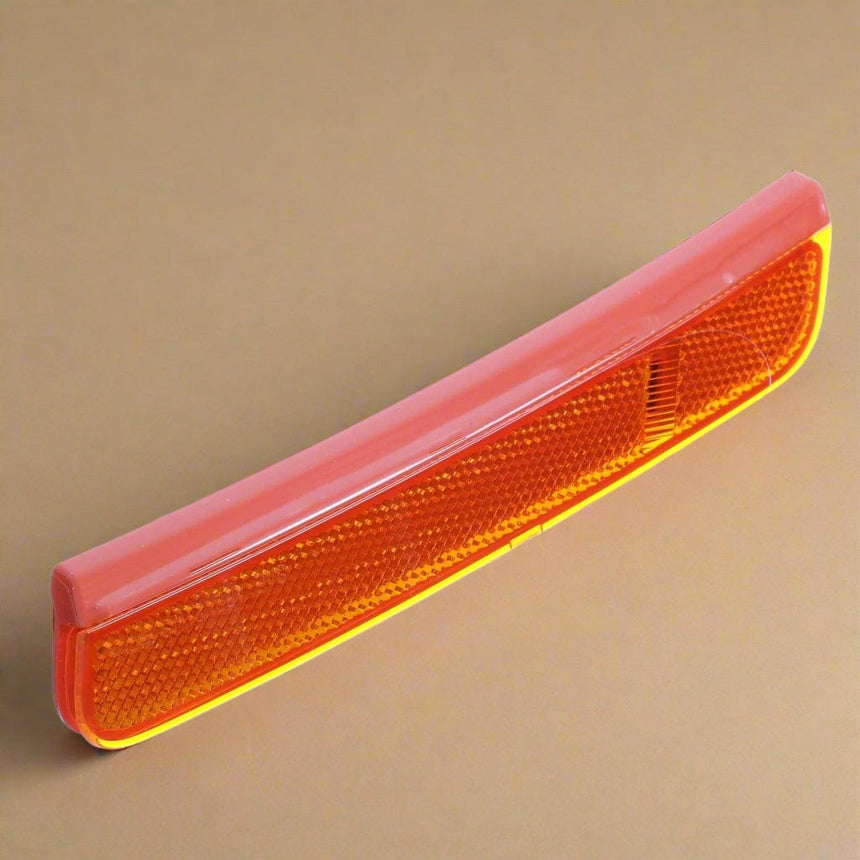 2022-2025 Jeep Wagoneer Passenger Side Fender Flare Marker Lamp Genuine New