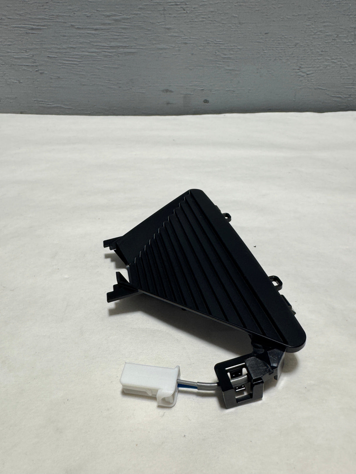 8S180-30A-A01 2023-2024 Honda Accord Front Windshield Camera Trim Heater OEM