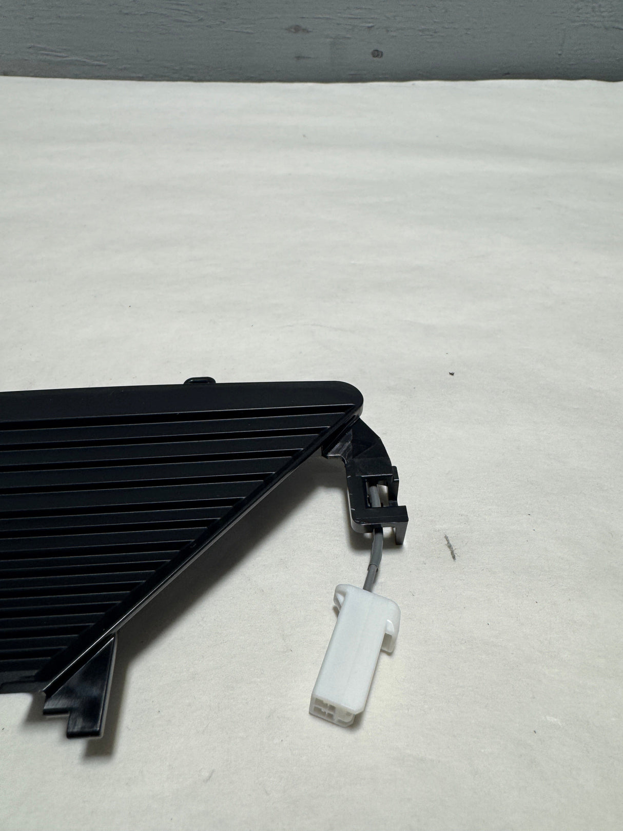 8S180-30A-A01 2023-2024 Honda Accord Front Windshield Camera Trim Heater OEM