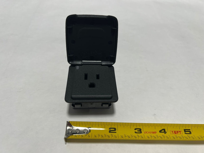 2014-2020 Silverado Sierra Tahoe Yukon Dash 12 Volt Accessory Power Outlet
