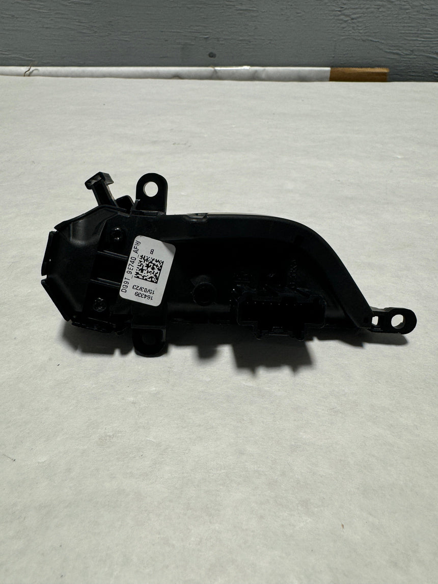 Ford Fusion or Edge Steering Wheel Right Side Cruise Control Switch OEM