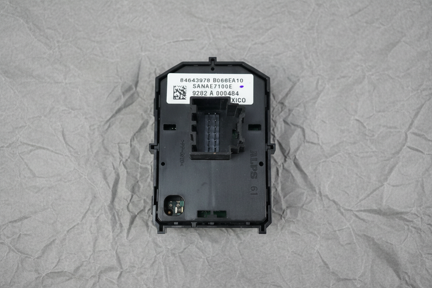 2016-2020 Silverado Tahoe Sierra Yukon OEM Power Folding Mirror Switch
