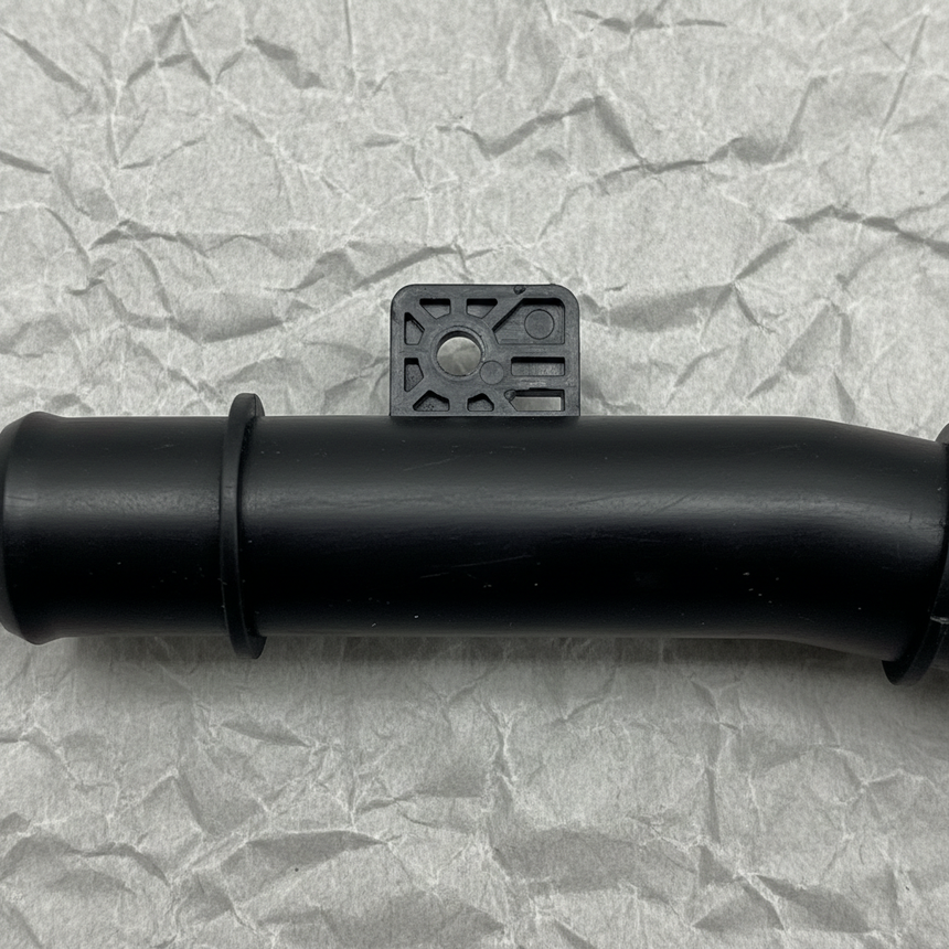 2017-2022 Kia Sportage Upper Hose Connector OEM - Middle Detail