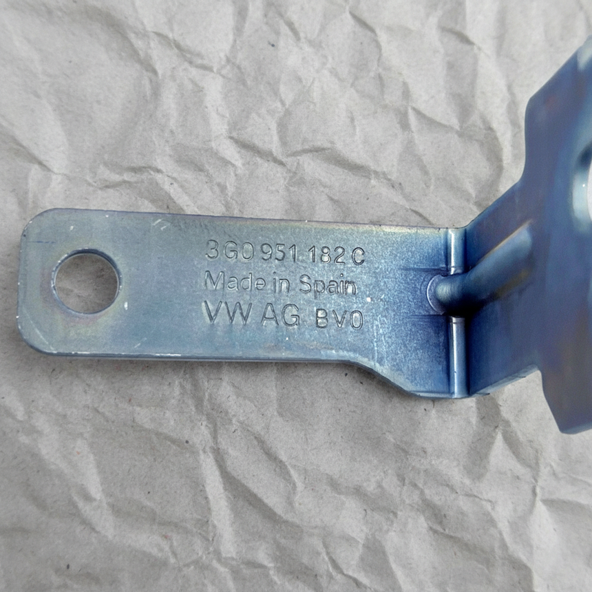 2019-20 Volkswagen Arteon OEM Low Note Horn Mount Bracket
