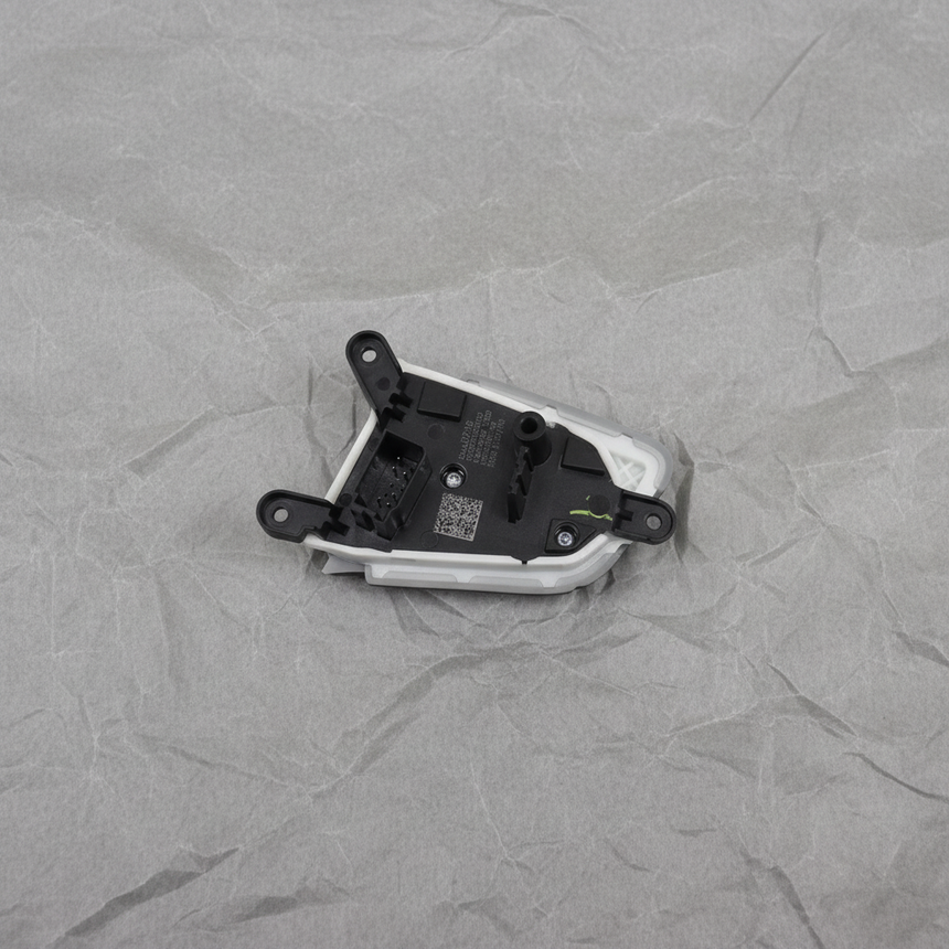 2017-2024 GMC Acadia Terrain OEM Cruise Control Switch No Fwd Collision - Full View 3