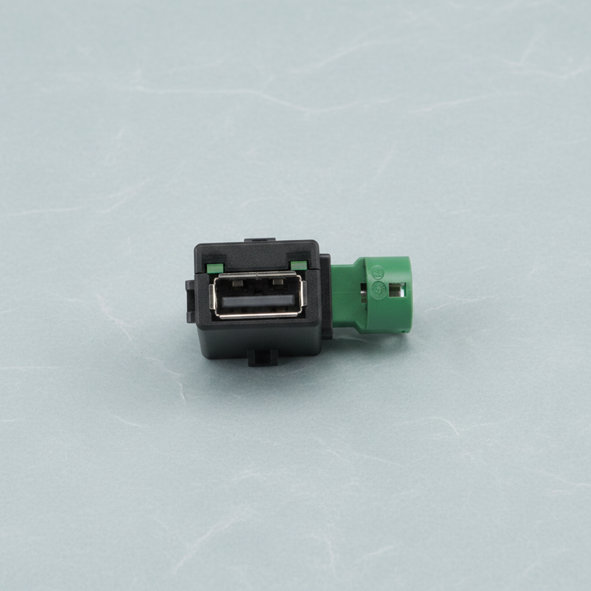 2018-2025 Audi Q5 SQ5 Front USB Charging Port Connector Jack Genuine OEM - Full View 2