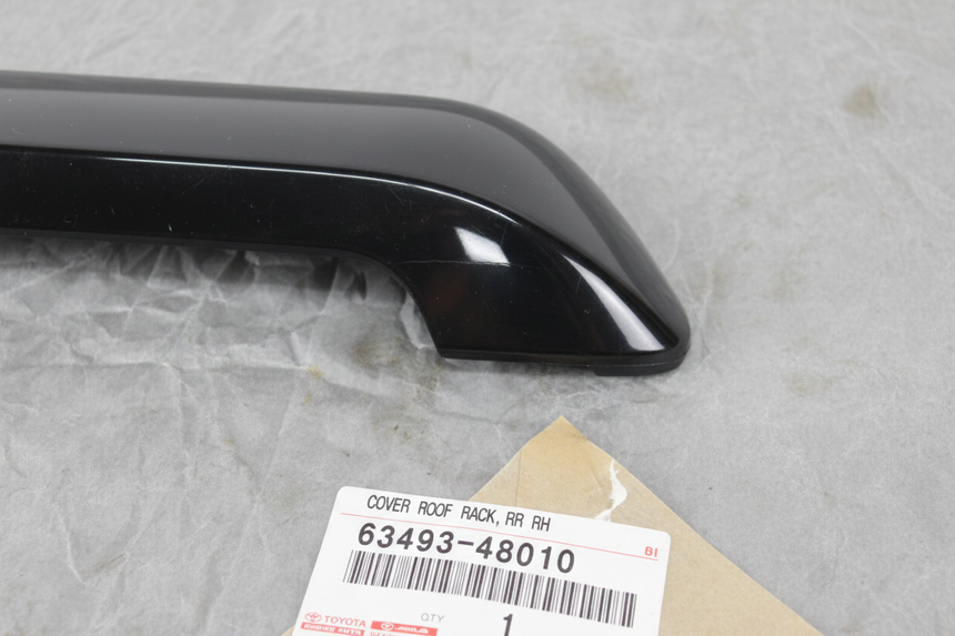 2001-2007 Toyota Highlander Rear Right Roof Rack End Cover Leg OEM W Sunroof Only