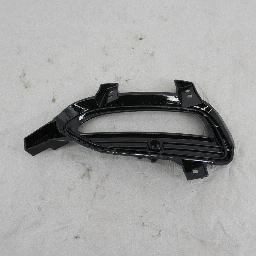 2019-2020 Kia Sorento Genuine OEM Passenger Side Rear Hole Cover - Full View