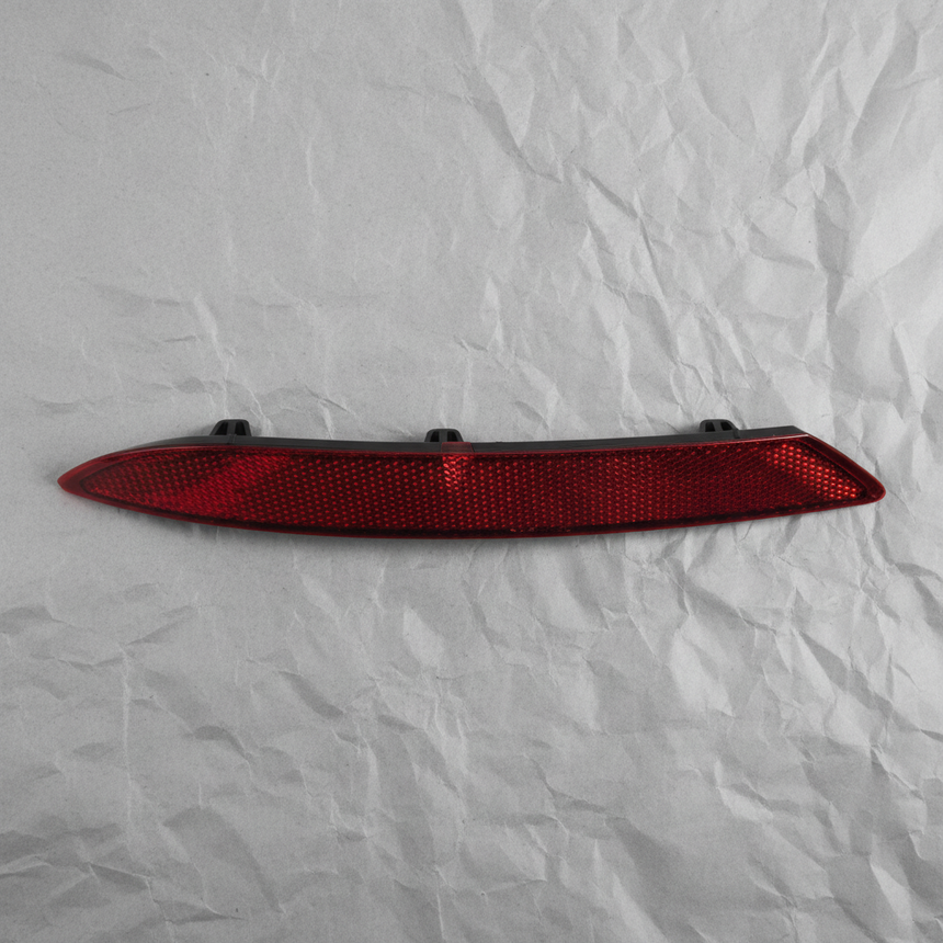2022-2025 Volkswagen Jetta OEM Passenger Side Rear Bumper Reflector
