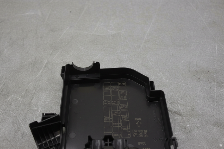 2019-2023 Nissan Altima OEM Engine Fuse Relay Box Cover 2.0L 2.5L